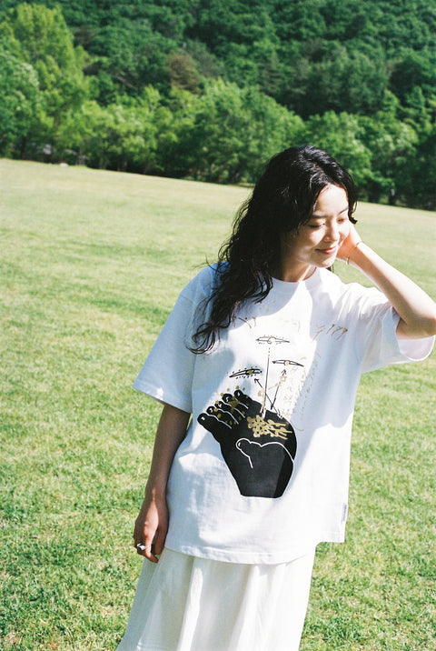 HIBI-BI TOTO T-Shirt by 大岡弘晃