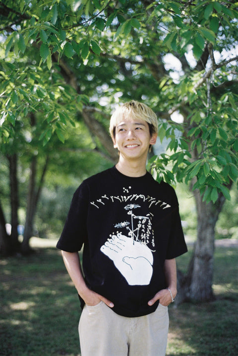 HIBI-BI TOTO T-Shirt  by 大岡弘晃